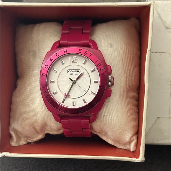 Coach Fuchsia Timepiece - Picture 1 of 2